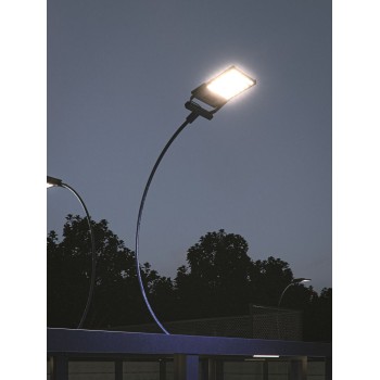 High power LED projector 300W 4000K and 39000 lumen IP65 for sports use. Industrial lamp Beneito Faure