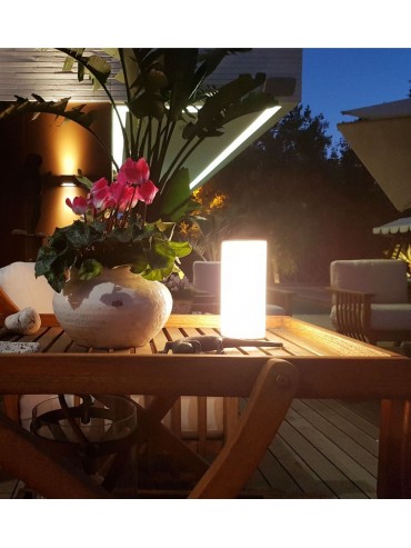 Battery powered 2.5w led lamp. Ideal on an outdoor table, in a gazebo or a canopy. Modern and dimmable.