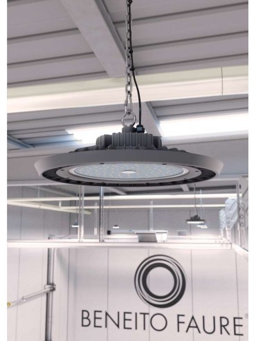 Ufo with 100watt and 16000 lumens. Replaces the old 250w bells. Ideal in warehouses and body shops.