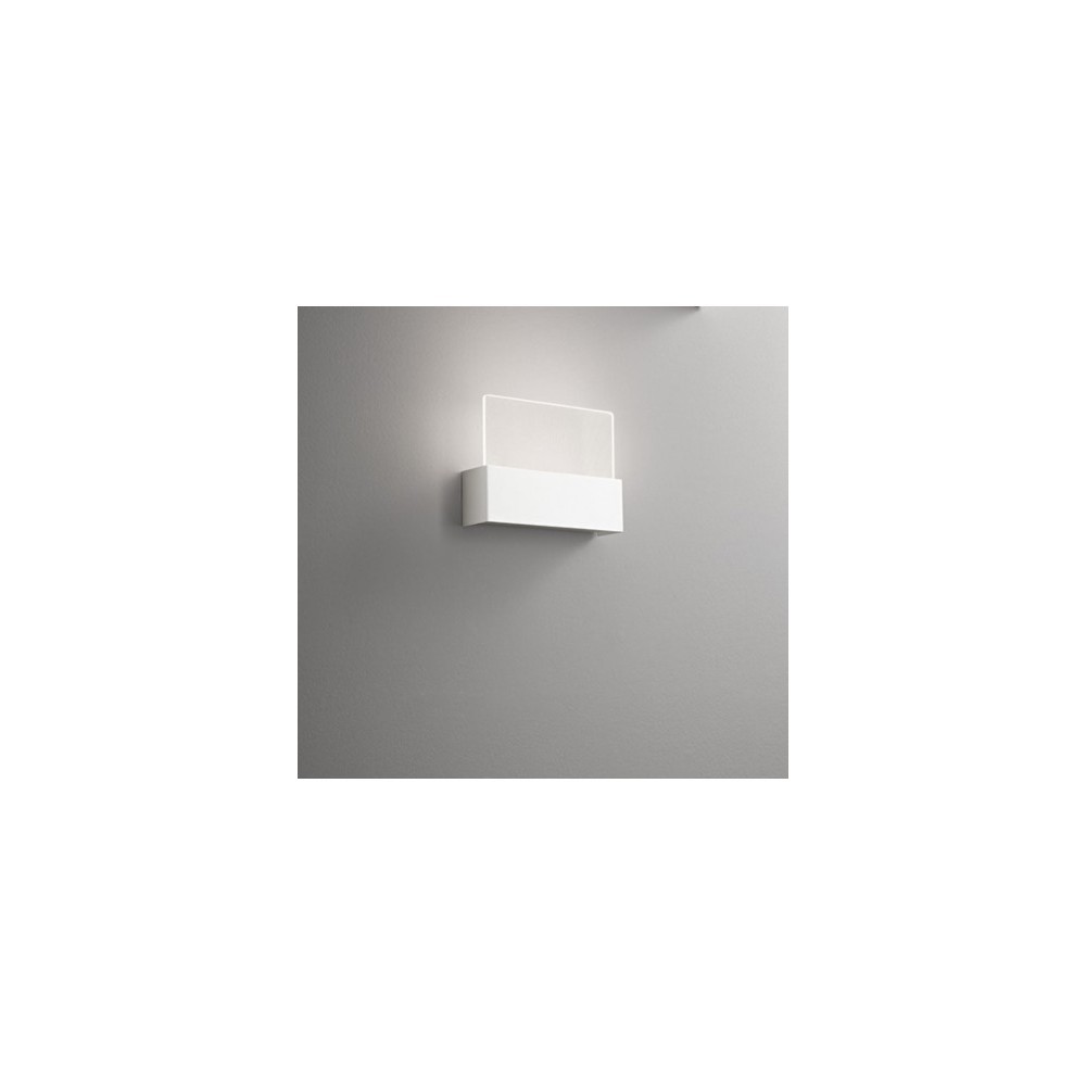 Applique a led Ghost bianco opaco 6856 Perenz. in alluminio e acrilico trasparente con microincisioni.