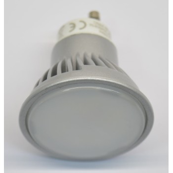 7w led spotlight ideal for corridors, kitchens, bedrooms, shops or exhibitions. 230 volt gu10 connection.